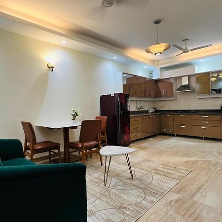 Olive Serviced Apartments - New Friends Colony 뉴델리 외부 사진
