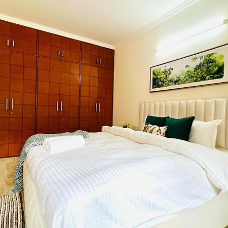 Olive Serviced Apartments - New Friends Colony 뉴델리 외부 사진