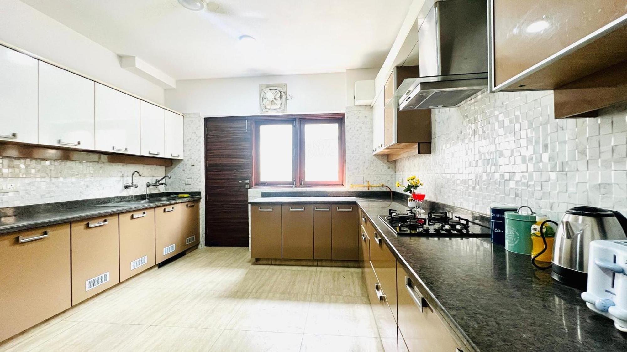 Olive Serviced Apartments - New Friends Colony 뉴델리 외부 사진