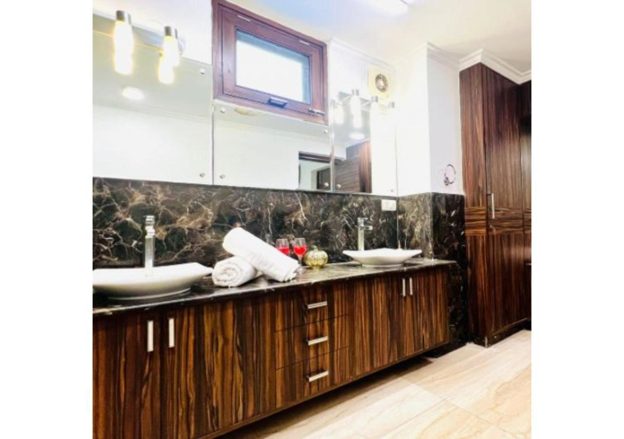 Olive Serviced Apartments - New Friends Colony 뉴델리 외부 사진